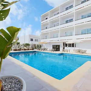 azuline-hotel-mediterraneo.ibizaislandhotels.net/